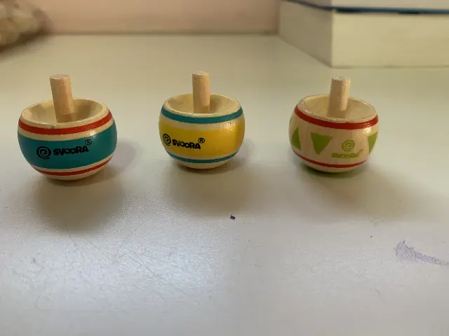 סביבונים מתהפכים של חברת סבורה היונית