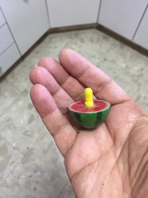 סביבון פירות חצי אבטיח